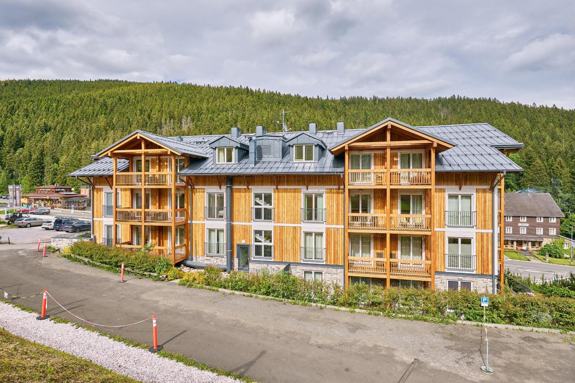 Aparthotel Kovarna Residence Pec pod Snezkou Exteriör bild